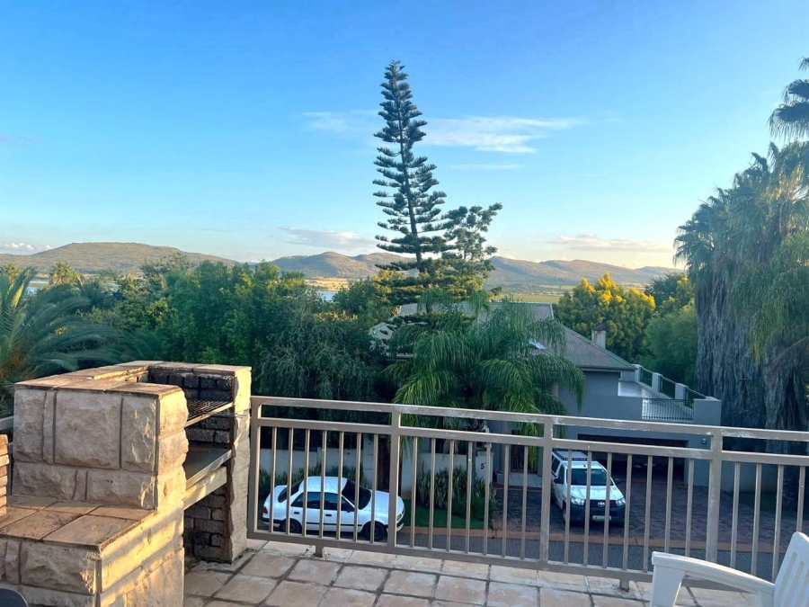 4 Bedroom Property for Sale in Caribbean Beach Club North West